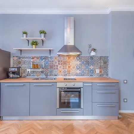 Apartment Dondukov Boulevard Two Bedroom Designer Sofia