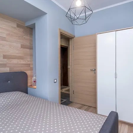 Dondukov Boulevard Two Bedroom Designer Apartment