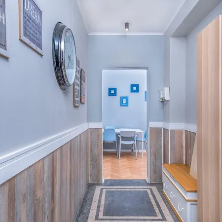 Dondukov Boulevard Two Bedroom Designer Apartment